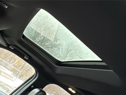 Certified 2019 Ford Explorer Sport w/ Equipment Group 401A image 8