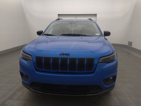 Used 2023 Jeep Cherokee Altitude Lux w/ Mopar Interior Package AWD/4WD image 15