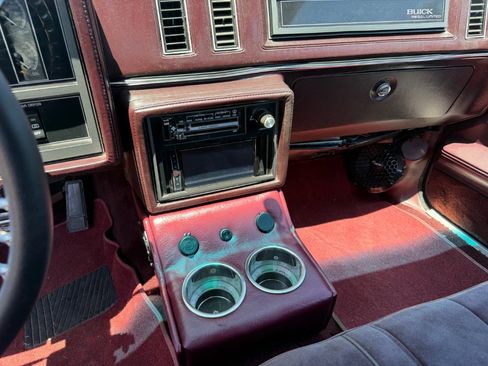 Used 1987 Buick Regal Limited RWD image 22