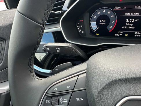 New 2025 Audi Q3 2.0T Premium image 35