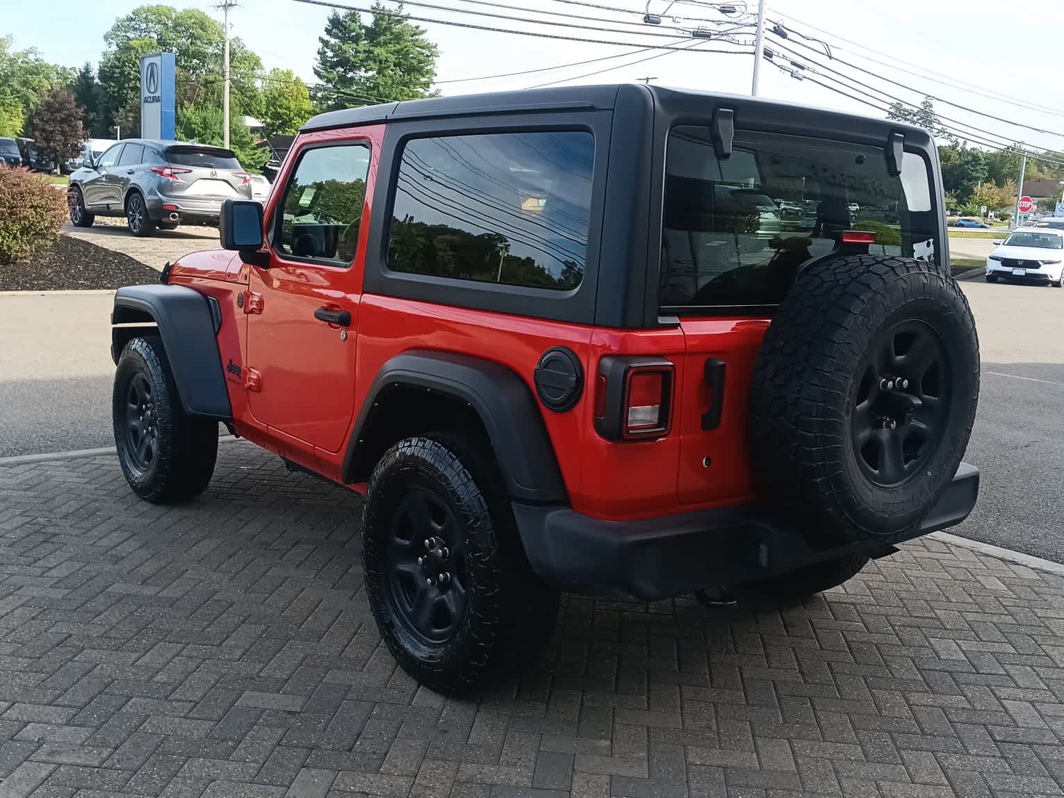Used 2023 Jeep Wrangler Sport AWD/4WD image 3