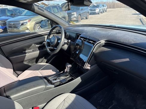 Used 2023 Hyundai Santa Cruz SEL Premium image 8