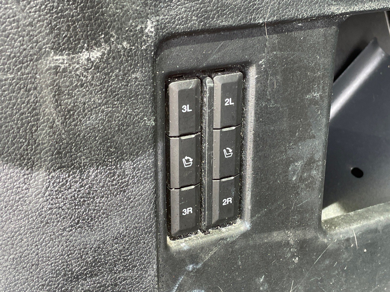 Used 2021 Ford Expedition Limited RWD image 5