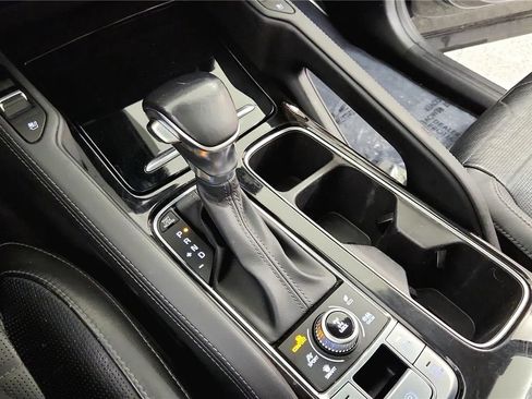 Used 2020 Kia Telluride SX w/ SX Prestige Package AWD/4WD image 28