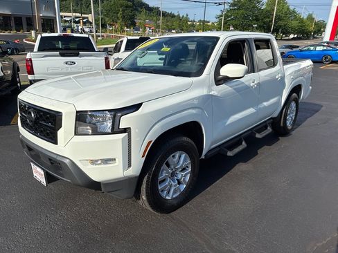 Certified 2022 Nissan Frontier SV AWD/4WD image 3