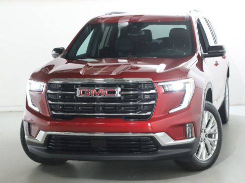 Used 2024 GMC Acadia Elevation FWD image 3