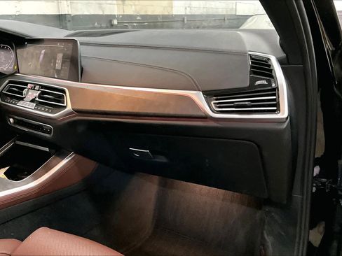 Used 2023 BMW X5 xDrive40i w/ Premium Package image 18