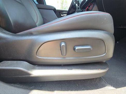 Used 2023 Chevrolet Blazer RS FWD image 19