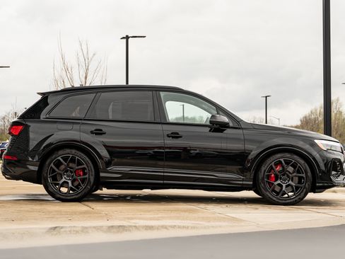 New 2026 Audi SQ7 Prestige AWD/4WD image 3