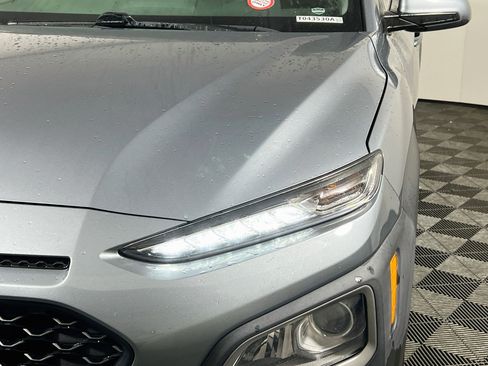 Used 2021 Hyundai Kona SE FWD image 11