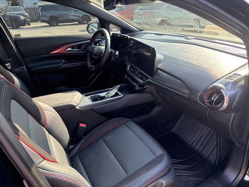 Used 2025 Chevrolet Equinox EV RS image 21