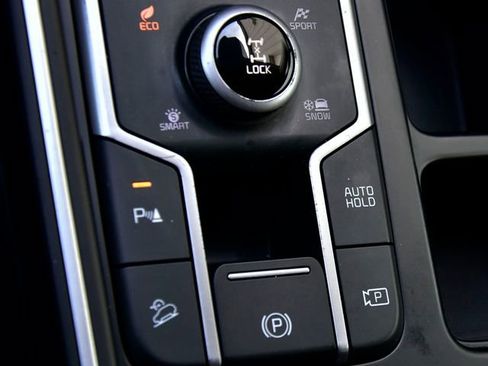 Certified 2023 Kia Sorento EX AWD/4WD image 30