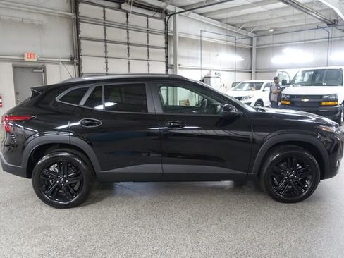 New 2026 Chevrolet Trax ACTIV FWD image 8