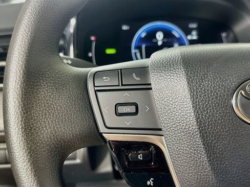 Used 2026 Toyota Camry LE FWD image 24