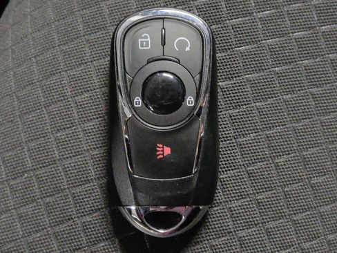 Used 2020 Buick Encore Preferred FWD image 32