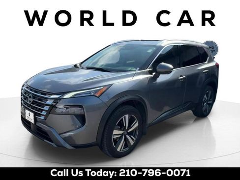 Used 2024 Nissan Rogue SL w/ SL Premium Package image 3