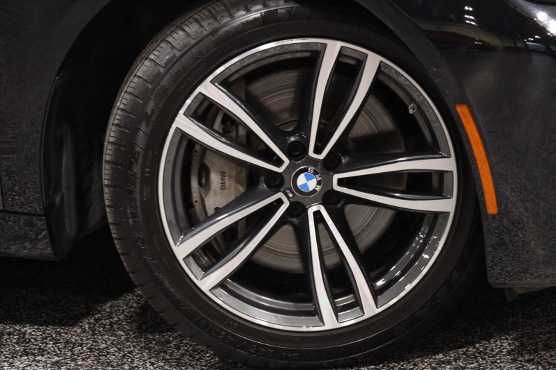 Used 2020 BMW 750i xDrive w/ Executive Package AWD/4WD image 4