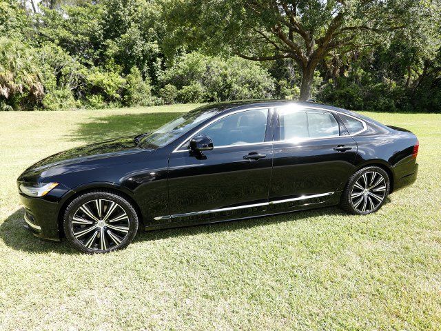 Used 2024 Volvo S90 B6 Plus AWD/4WD image 1