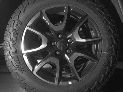 Used 2025 Jeep Compass Trailhawk AWD/4WD image 15