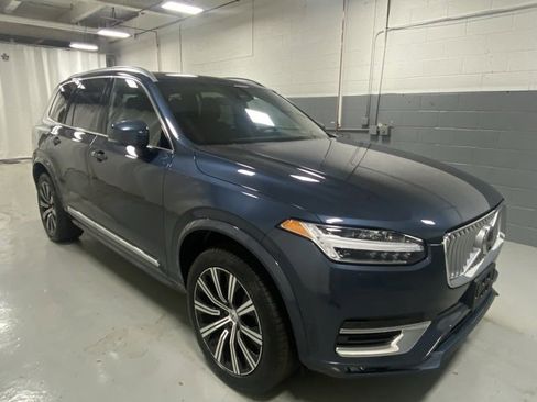 Used 2023 Volvo XC90 B6 Plus w/ Protection Package image 4