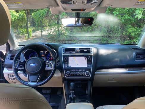 Used 2019 Subaru Outback 2.5i Limited AWD/4WD image 41