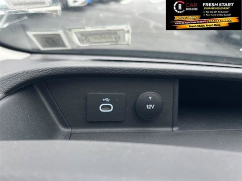 Used 2024 Ford Transit 350 XLT image 22