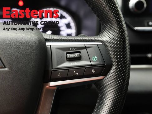 Used 2024 Mitsubishi Outlander SE AWD/4WD image 15
