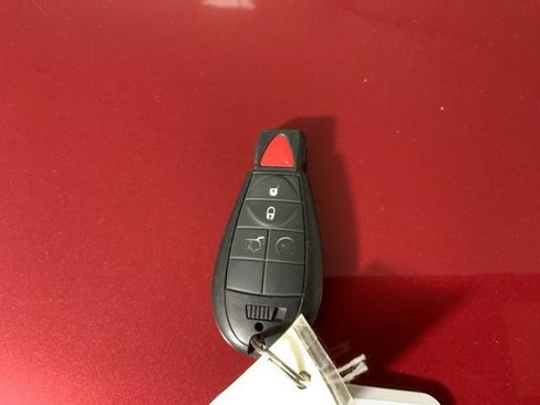 Used 2017 Jeep Cherokee Latitude FWD image 42