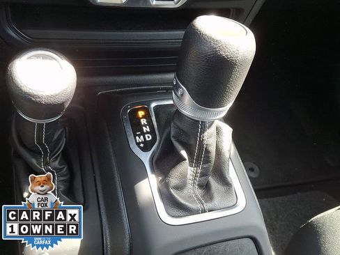Used 2021 Jeep Wrangler Unlimited Sahara AWD/4WD image 15