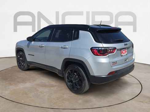Used 2024 Jeep Compass Latitude w/ Altitude Special Edition AWD/4WD image 8