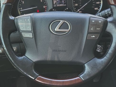 Used 2015 Lexus LX 570 4WD image 16