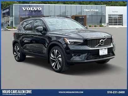 Certified 2025 Volvo XC40 B5 Plus w/ Climate Package