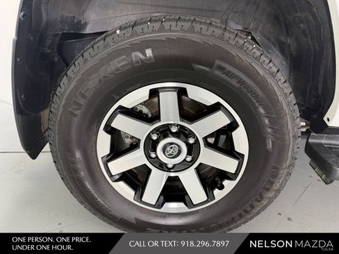 Used 2023 Toyota 4Runner TRD Off-Road Premium AWD/4WD image 13