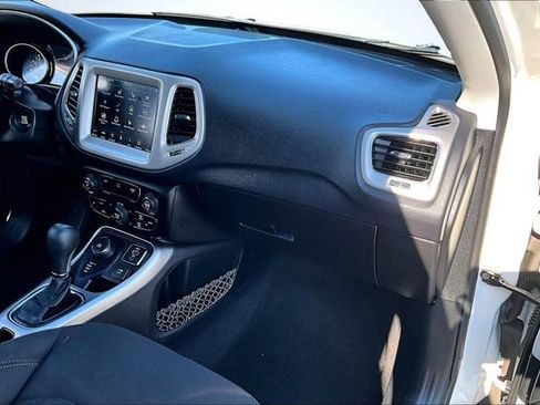 Used 2020 Jeep Compass Sport AWD/4WD image 25