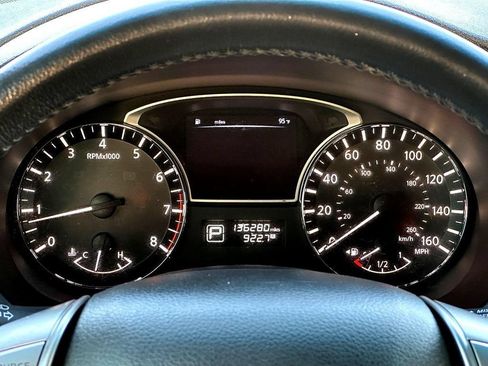 Used 2013 Nissan Altima 2.5 SV FWD image 25