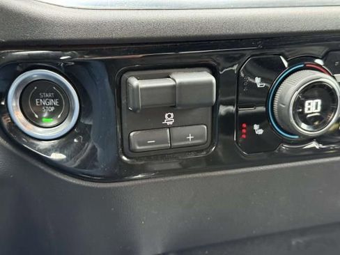 Used 2023 Chevrolet Silverado 1500 RST image 28