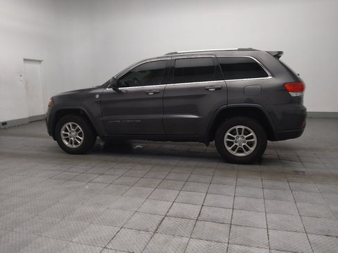 Used 2019 Jeep Grand Cherokee Laredo AWD/4WD image 3