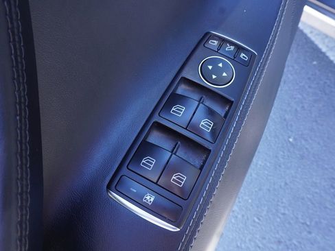 Used 2020 Tesla Model S Performance image 17