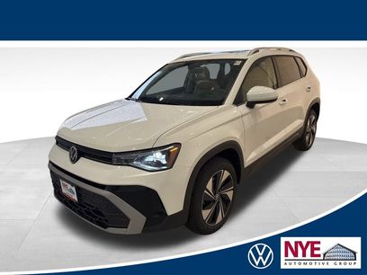 New 2025 Volkswagen Taos SE