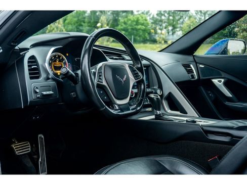 Used 2016 Chevrolet Corvette Stingray Coupe w/ 2LT Preferred Equipment Group RWD image 11
