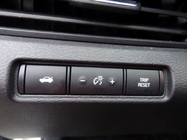 Used 2025 Nissan Altima 2.5 SV FWD image 15