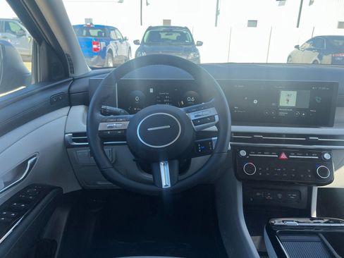 New 2026 Hyundai Tucson Limited AWD/4WD image 25