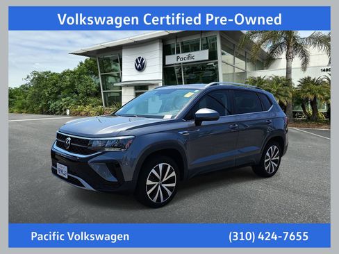 Used 2022 Volkswagen Taos SE FWD image 1