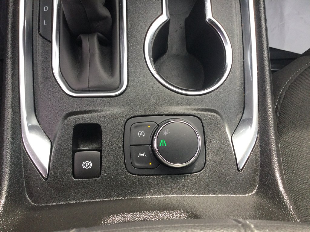 Used 2023 Chevrolet Traverse LT FWD image 26