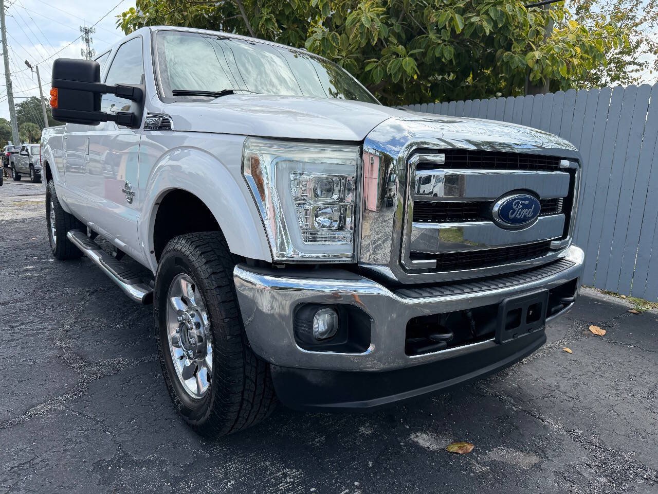 Used 2016 Ford F250 Lariat w/ Lariat Ultimate Package AWD/4WD image 1
