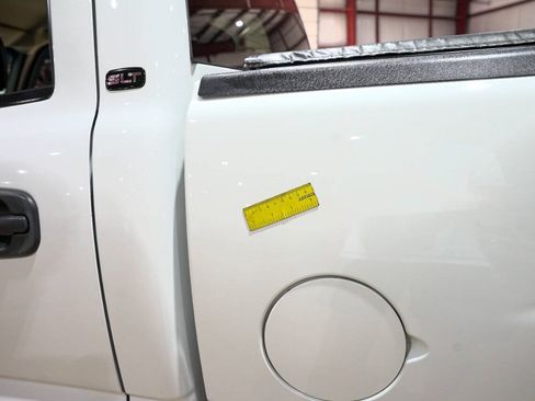 Used 2005 GMC Sierra 1500 SLT w/ Light Duty Power Package RWD image 33