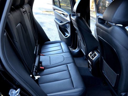 Used 2019 BMW X3 xDrive30i w/ Convenience Package image 12