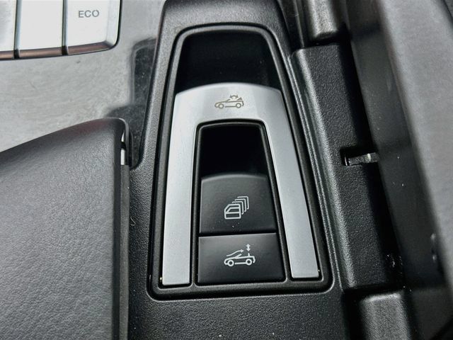 Used 2013 Mercedes-Benz SL 550 image 22