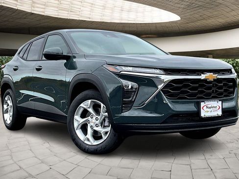 New 2026 Chevrolet Trax LS w/ LS Convenience Package image 2