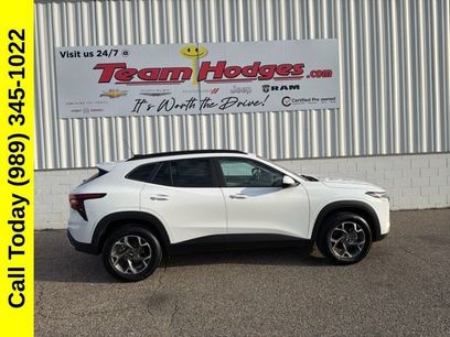 Used 2024 Chevrolet Trax LT w/ Driver Confidence Package